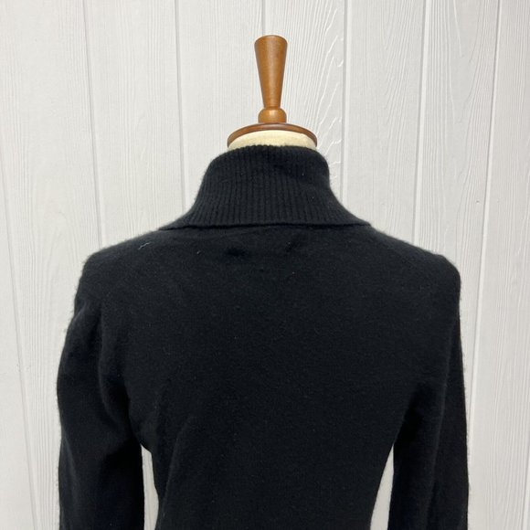 Jones New York Women's Long Sleeve Black Front Wrap V-Neck Sweater Size M - Picture 10 of 11